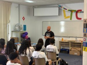 Motivational Speaker Cameron Parker in Switzerland working with international teenagers