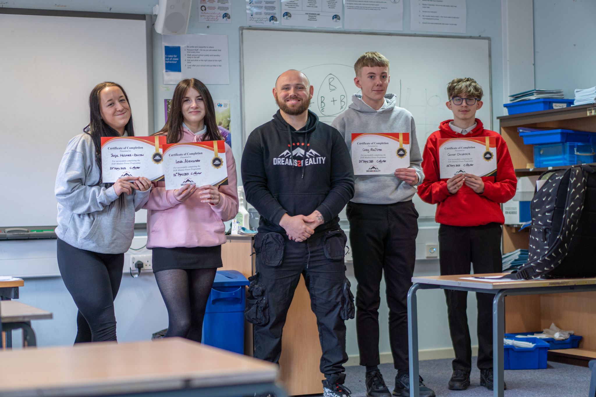 The UK’s #1 motivational speaker for secondary schools hands out certificates Dreams 2 Reality